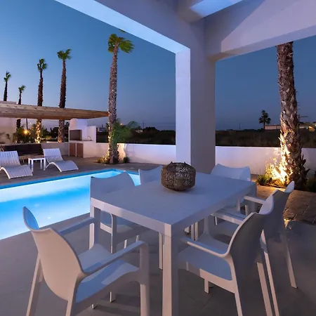 Villa Salty Sun Luxury Kremastí