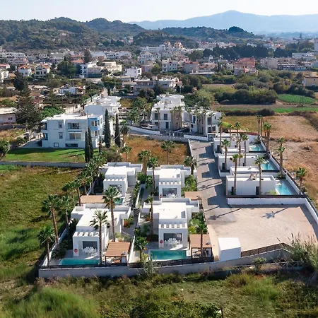Salty Sun Luxury Villa Kremastí