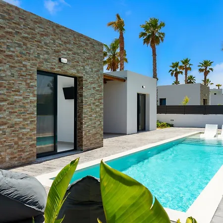 Salty Sun Luxury Villa