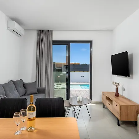 Villa Salty Sun Luxury Kremastí