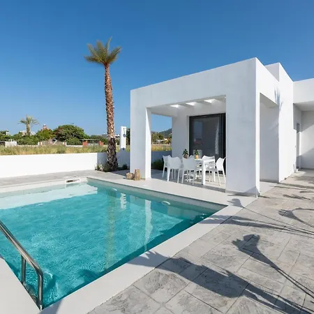 Salty Sun Luxury Villa